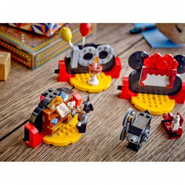 Конструктор LEGO Disney 40600 Празднование 100-летия Дисней в Челябинске