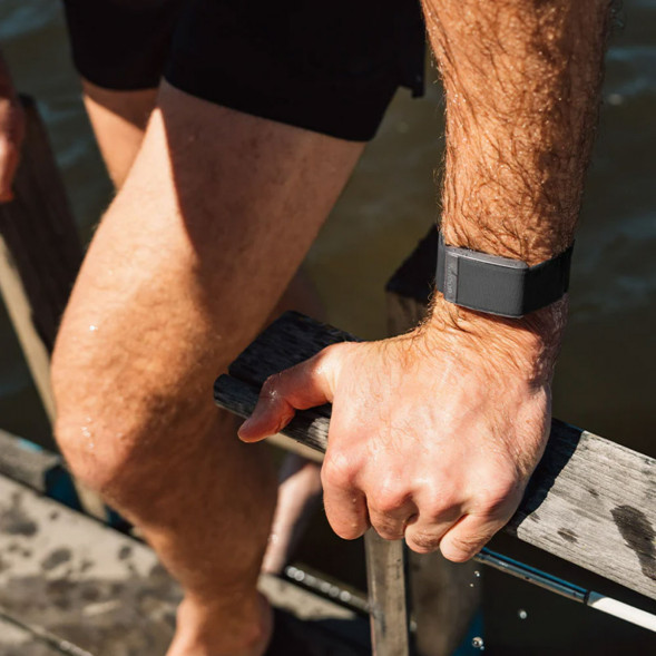 Ремешок для фитнес - браслета Whoop 4.0 HydroKnit Band (Storm Grey) в Челябинске