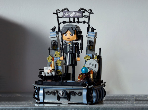 Констурктор LEGO Wednesday 76780 Фигурка Венсдей Аддамс в Челябинске