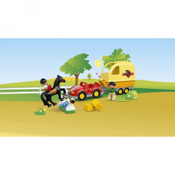 Конструктор LEGO DUPLO Town 10807 Трейлер для лошадок в Челябинске