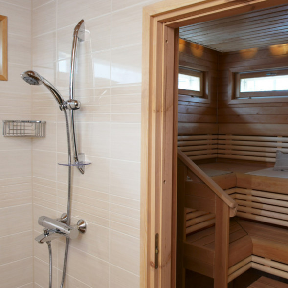 Cмеситель Oras Cubista для ванны и душа (2875) в Челябинске