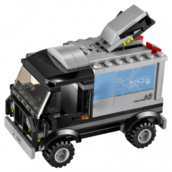 Конструктор LEGO Super Heroes 76032 Погоня на Квинджете Мстителей в Челябинске