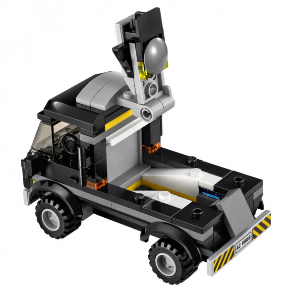 Конструктор LEGO Super Heroes 76032 Погоня на Квинджете Мстителей в Челябинске