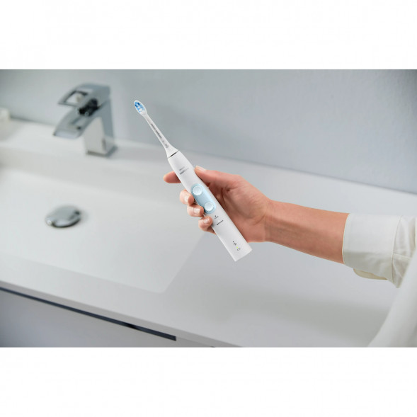 Электрическая звуковая зубная щетка Philips Sonicare ProtectiveClean 4500, White в Челябинске
