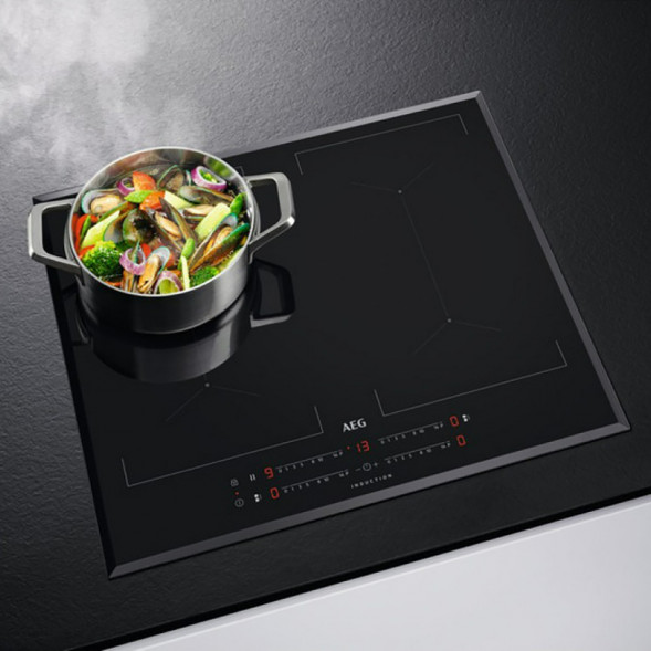 Варочная поверхность AEG IKE64450FB, черный в Челябинске